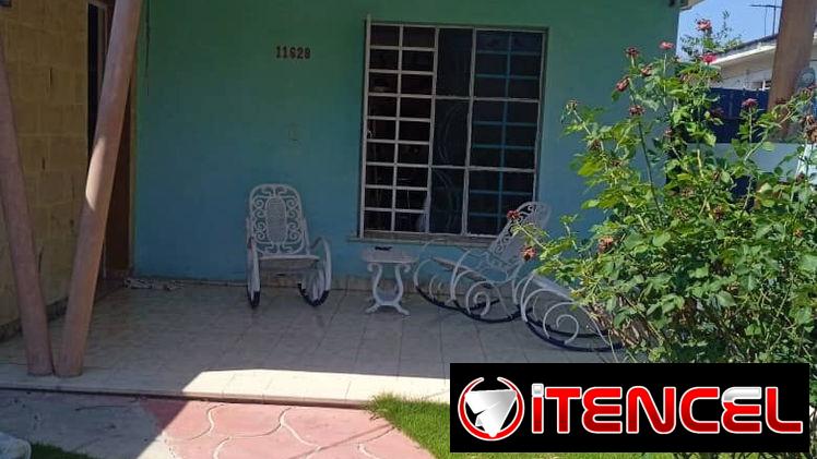VENTA DE CASA INDEPENDIENTE, CASINO DEPORTIVO, CERRO: 148 m². 3 HABS, 3 BAÑOS, JARDIN, PORTAL, PATIO.