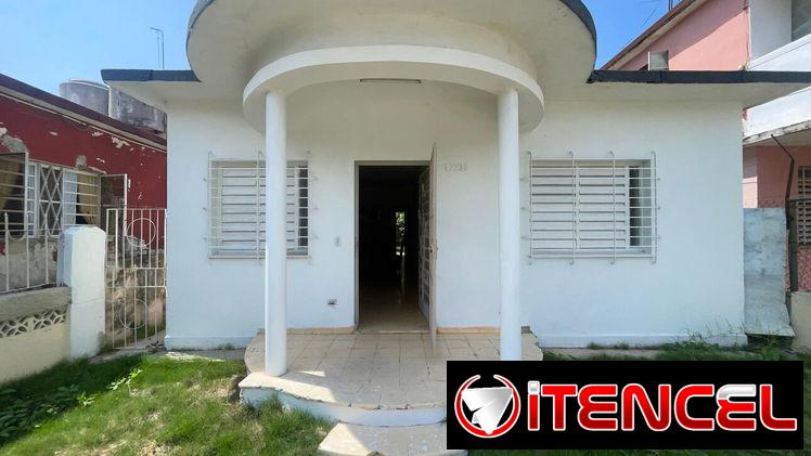 Vendo casa independiente en Versalles !La Lisa