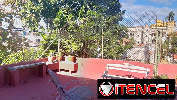 Ref # 32.Espectacular propiedad en Miramar con 3 cuartos y medio y garaje!!! Super amplia y luminosa!!!!