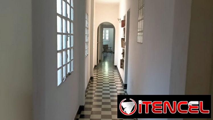 Ref # 32.Espectacular propiedad en Miramar con 3 cuartos y medio y garaje!!! Super amplia y luminosa!!!!