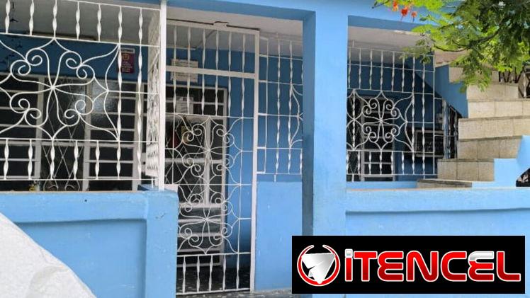 SE VENDE CASA EN BAJOS DE BIPLANTA EN STO SUAREZ