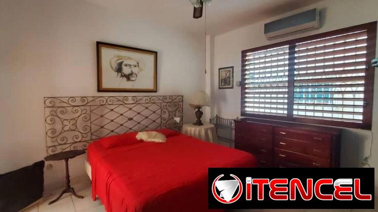 ALQUILER DE LARGA ESTANCIA – VEDADO (K Y 17)