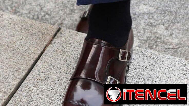 Camisas cuello chino blancas y negras ,  zapatos de vestir y pantalones