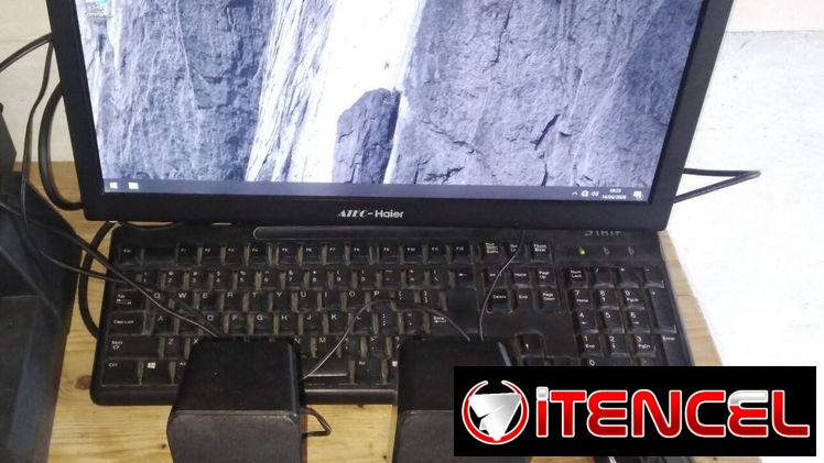 En venta PC completa.