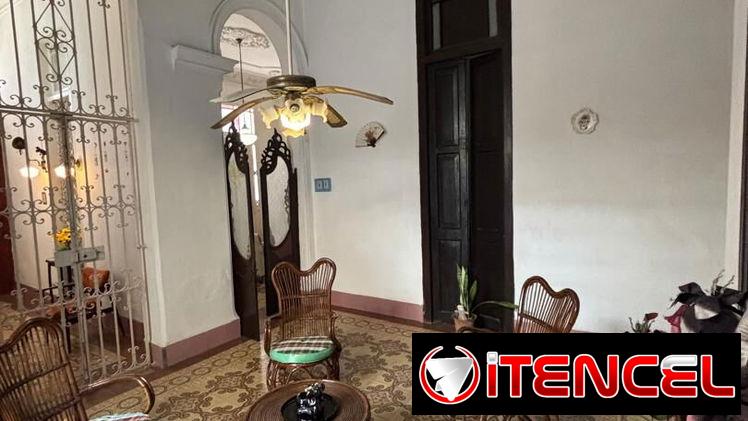 Se vende casa amplia en marianao