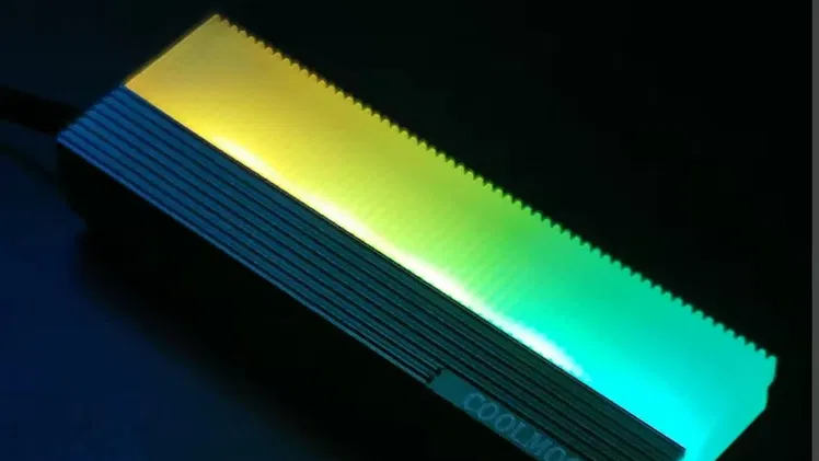 Disipadores COOLMOON ARGB para discos M2.