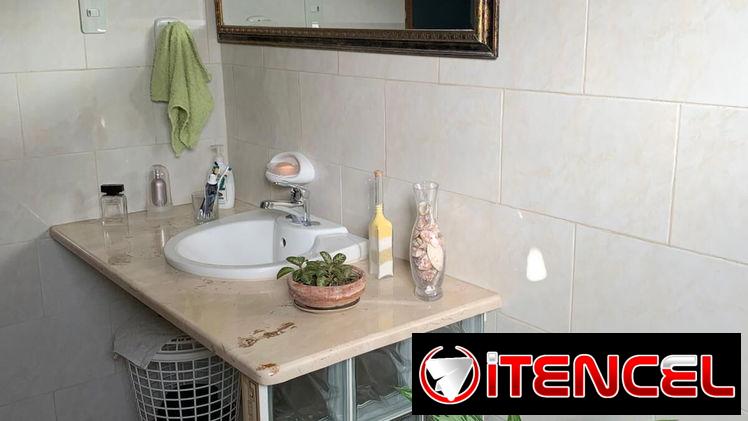 Ref # 30.Se vende un preciosa propiedad en el Náutico con garaje y todo en perfecto estado!!!!