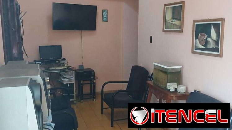 Venta de Casa independiente se deja equipada con muebles y electrodomesticos para llegar y vivir.