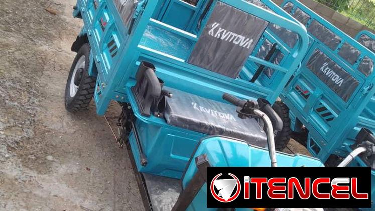 Triciclo eléctrico kvitova con asientos plegables con capacidad para 8 personas nuevo a estrenar