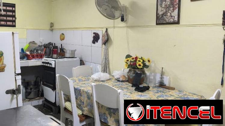 SE VENDE CASA EN BAJOS DE BIPLANTA EN STO SUAREZ