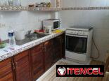 Vendo apto con garage 4/4 .muy buen estado para llegar y vivir.vibora