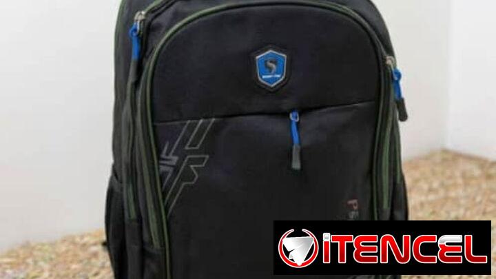Vendo carteras 6 mochilas