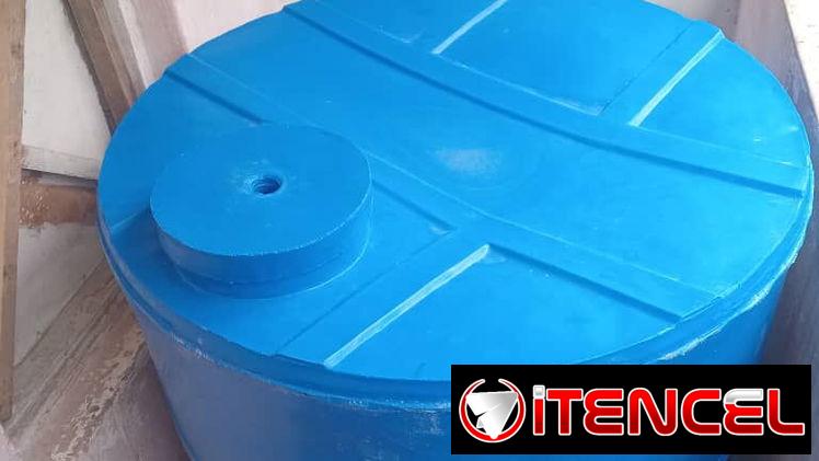 Tejas azulejos senefas tanques alambre de púa
