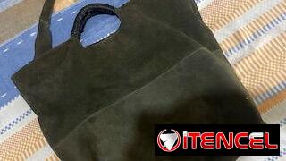 Cartera original marca mango de uso pero está impecable de material de lona no tiene muerte