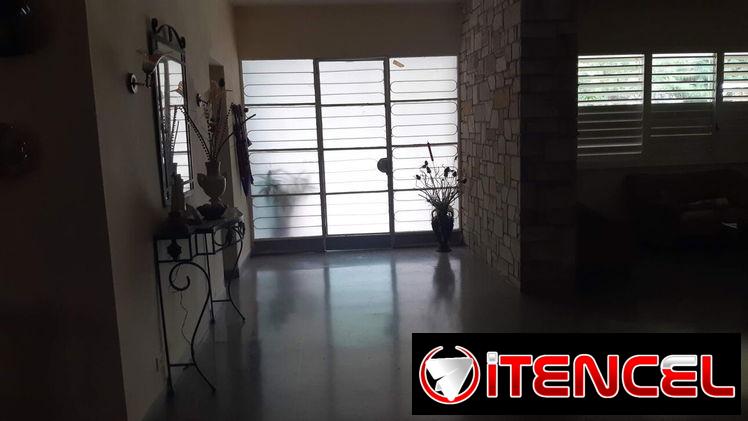 Se vende dos casas en una misma propiedad en Miramar