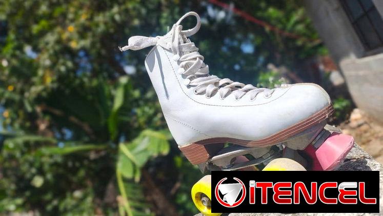 Hermosos patines, elegantes y duraderos, de uso y bien cuidados, están cosidos para reforzar