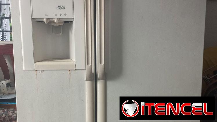 Se vende refrigerador de uso…Vedado