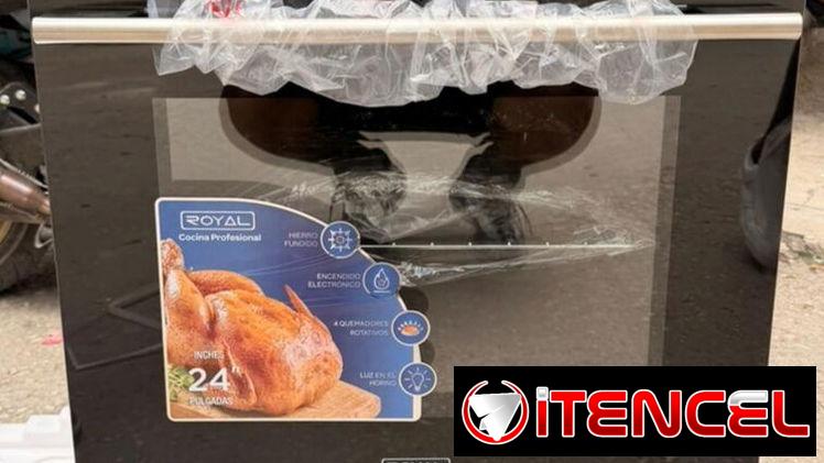 Cocina Royal con magneto y luz en el horno, de 24 pulgadas .  Con transporte incluido.
