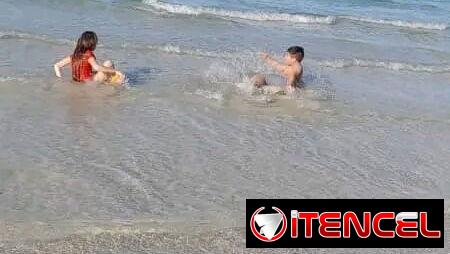 🏊🏻‍♀️ Casa de Renta en Guanabo con piscina. A 1 cuadra de la playa solamente. Tiene 3 habitaciones para 10 personas