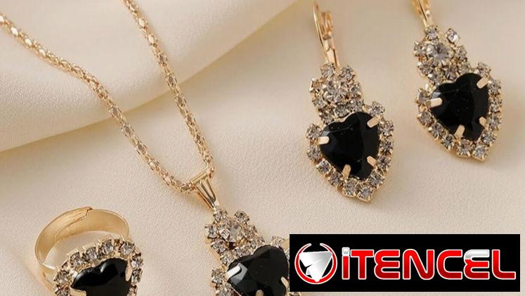 Conjunto de Pendientes, Collar y Anillo con Colgante de Corazón, Joyería Ligera para Mujeres