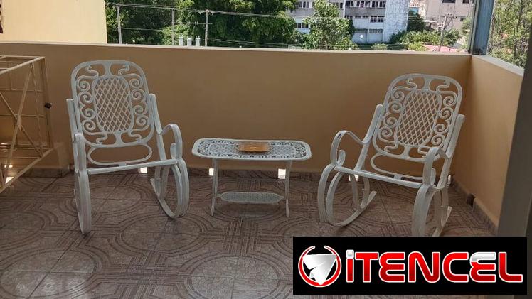Renta líneal de apartamento remodelado  dos cuartos y un baño