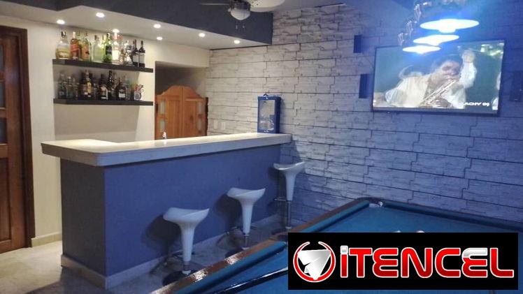 🏩Piscina,habitaciones, confort.