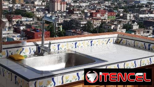 🏡 Apartamento en Piso 18 con Vistas al Mar – VEDADO