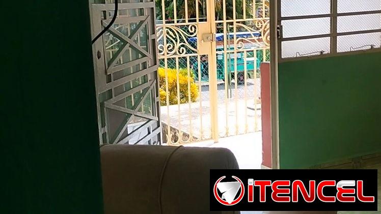 Vendo casa de 2 plantas reparto bahía.