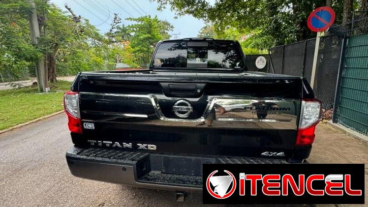 Vendo o negocio Nissan Titán, 2018, diesel