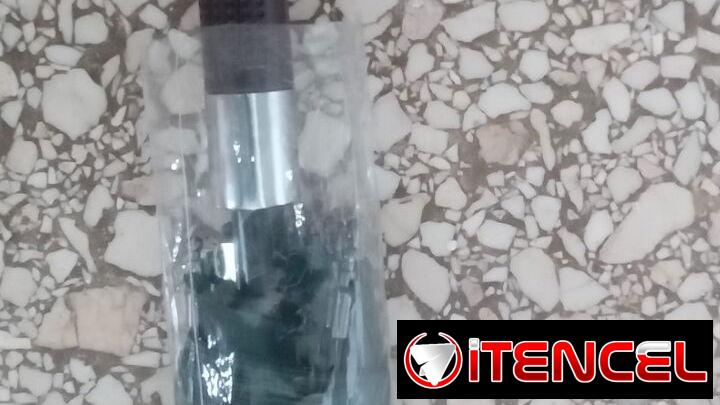 Sombrilla o paragua grande nuevo. Verde oscuro