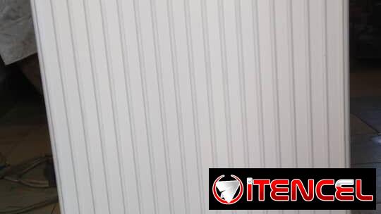 Maleta blanca para viajar,de uso en perfecto estado sin detalles