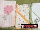Biberones engomados 4 y 8 onz y tetes de miel