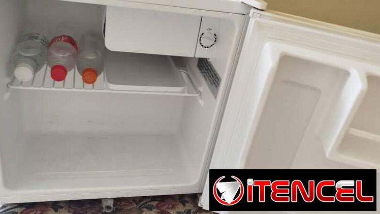 Se vende minibar marca Mabe. Nuevo.