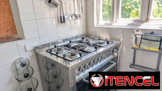 Apartamento de 2 Habitaciones en Miramar con Garaje y Respaldo Eléctrico