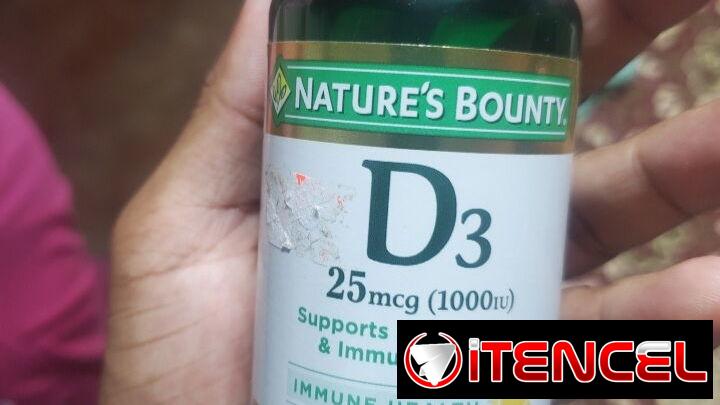 Pomo de vitamina D3 de 120 capsulas 1000 IU