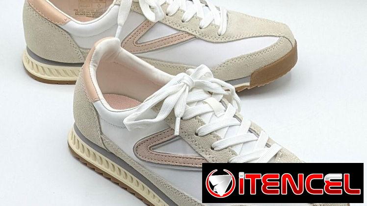 Zapatos hermosos de mujer