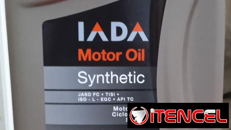 Aceite de Motor 2T (2 Tiempos) marca IADA