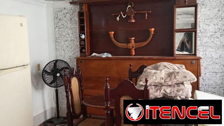 Vendo apartamento en la Habana Vieja a una cuadra de la calle obispo