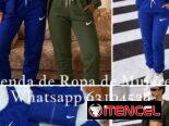 Conjuntos Originales Nike de blusa, abrigo con zipper y capucha y pantalón con bolsillos jogger unitalla le sirve a XS.