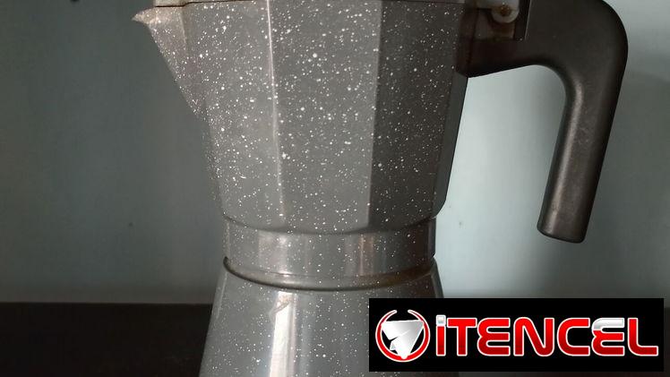 Cafetera italiana de 6 tasas
