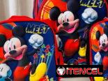 Conjunto de mochila, merendero y Bolsitos. La mochila tiene Luces