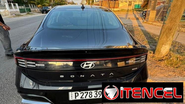 Vendo o negocios, HyundaiSonata 2024, 38,000 millas