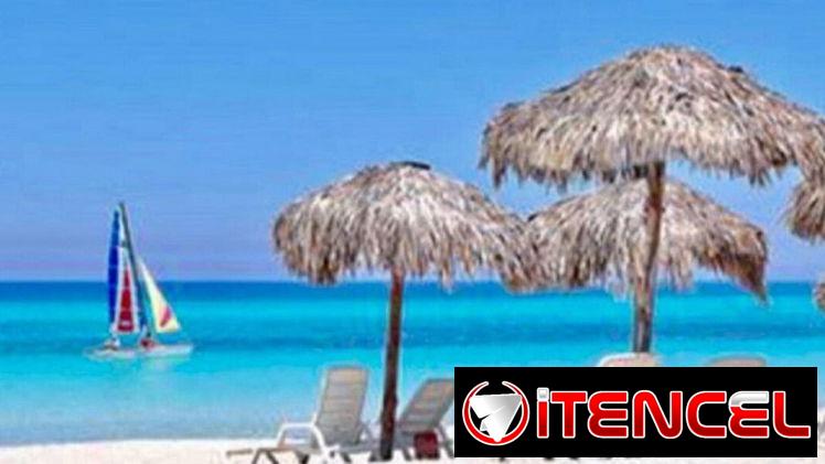 EXPECTACULAR PISCINA GIGANTE DE 10 METROS DE LARGO CASA FRENTE A LA PLAYA CON VISTA ALMAR BOCA CIEGA. 77990721. Fijo