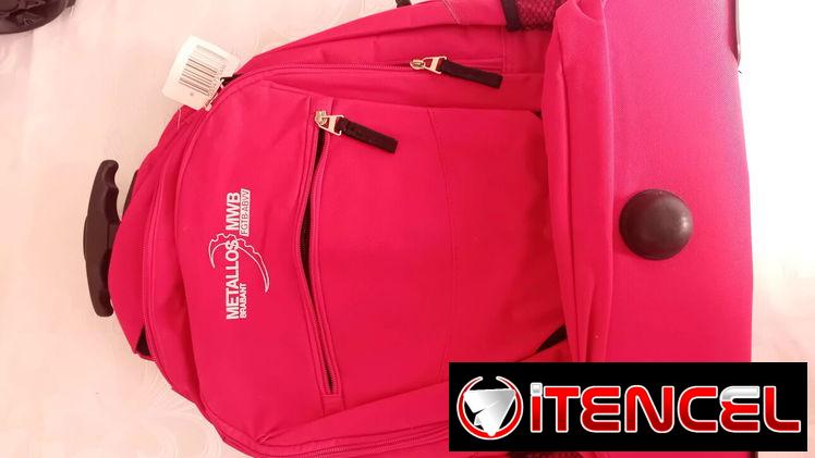 Mochila 🎒 con rueditas y varios bolsillos perfecta para viajes y demás en 7000 CUP