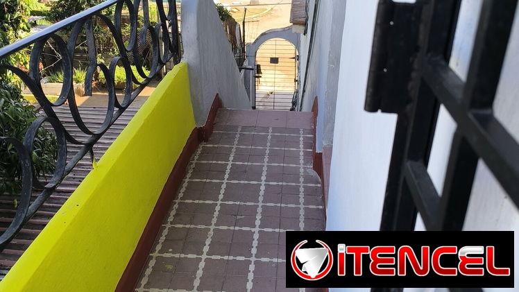 Apartamento Playa 1er, 2/4,gas, teléfono