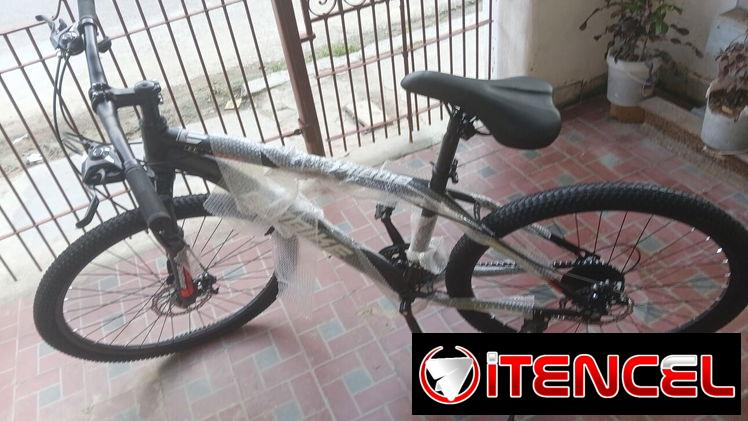 Vendo bicicleta nueva la estrena usted, 26 con 21 velocidades. Lo