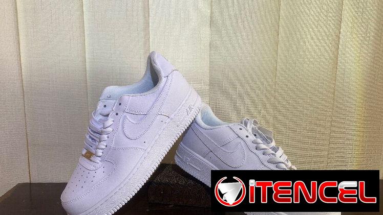 Nike Air Force 1 y dunk low