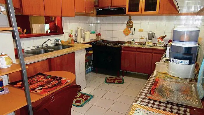 Apartamento en Casa Biplanta planta alta ( NH-17)
