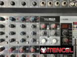 Consola Behringer QX1202