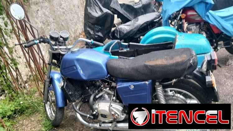 Vendo Júpiter tiene chapa y sidecar precio 700 usd